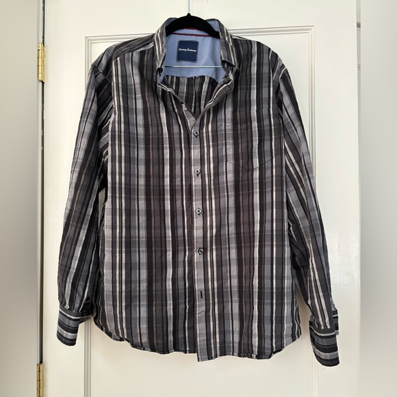 Tommy Bahama Large Button Down - Picture 1 of 3